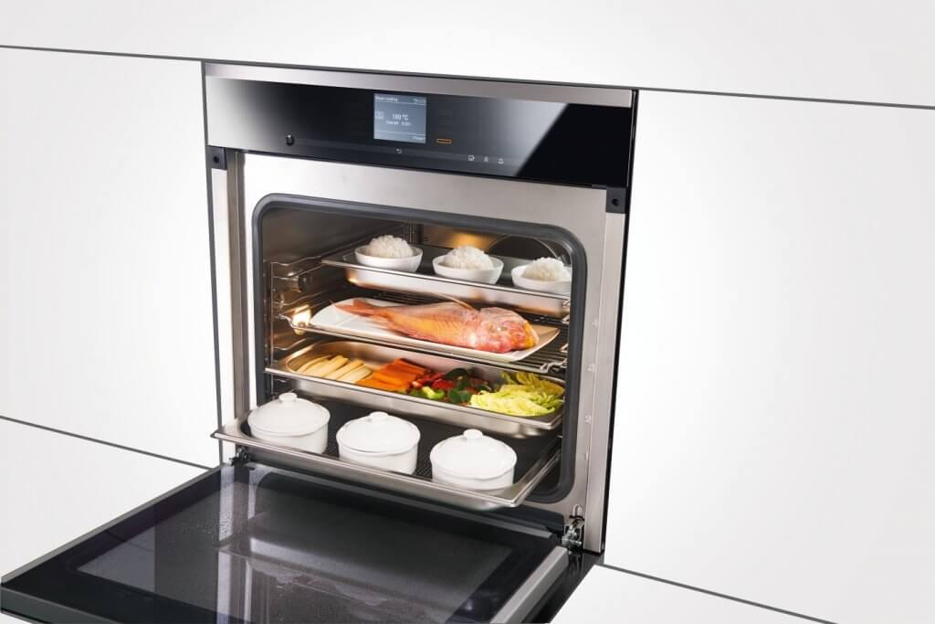 Cooking a variety of things at the same time in a Miele steam oven