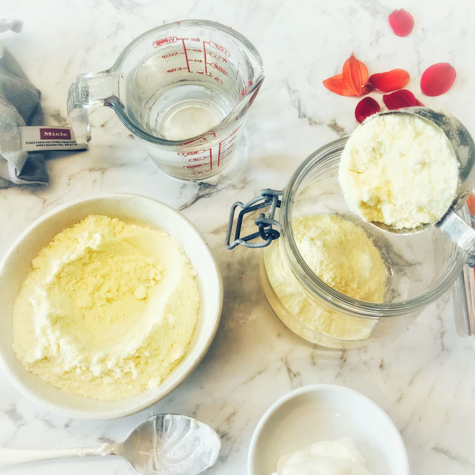 Powdered milk yoghurt Miele Experience Centre